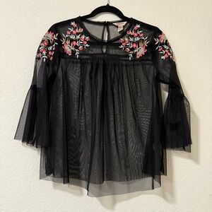 Arizona Jean Company Black Floral Mesh Blouse